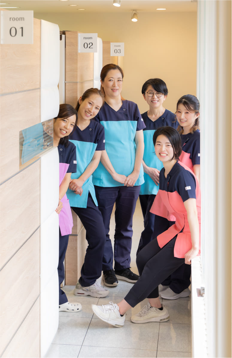 スタッフの集合写真